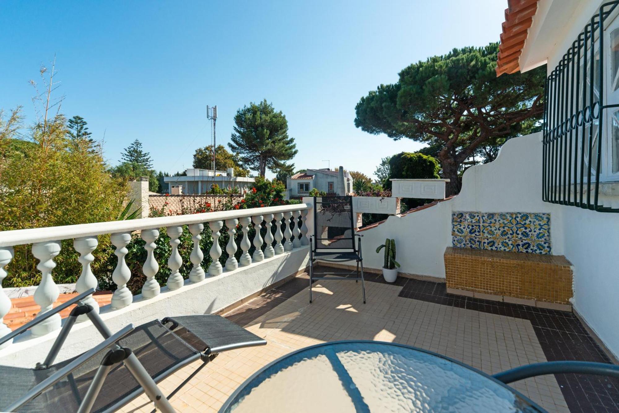 4-Bedroom House In Cascais, Near Guincho Beach Exterior photo