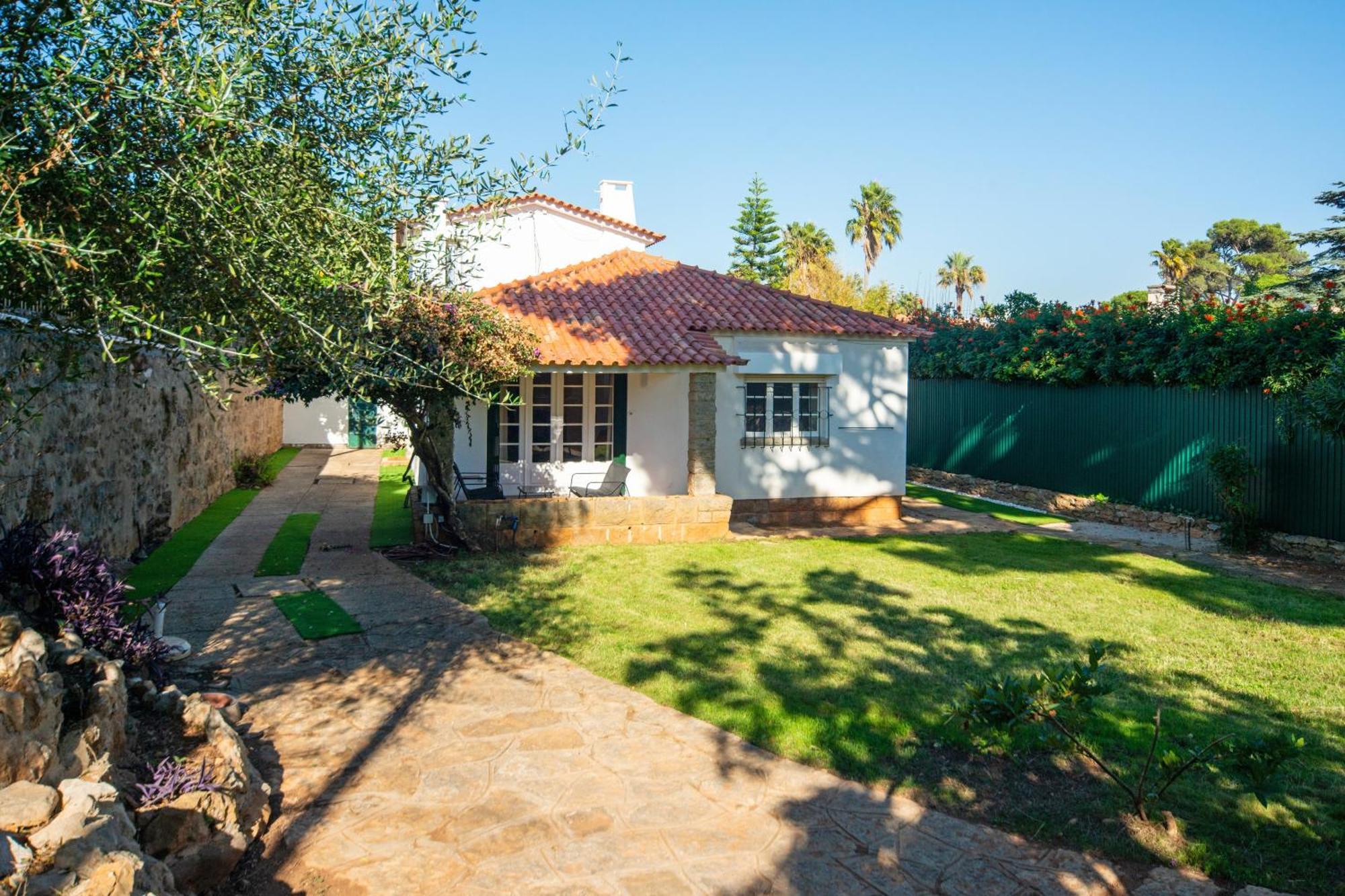 4-Bedroom House In Cascais, Near Guincho Beach Exterior photo